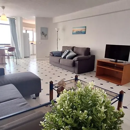 Sta Eulalia- Ocean View Apartament *
